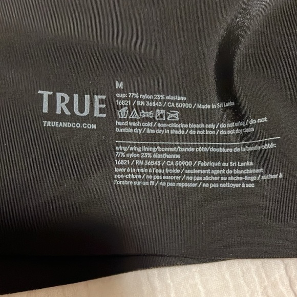 True & Co True Body Triangle Convertible Strap Bra Black Bralette Size M - Picture 5 of 6